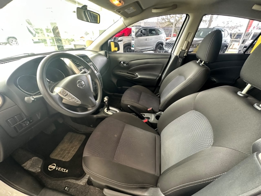 nissan versa 1.6 16v flexstart sv 4p xtronic flex automatico 20199