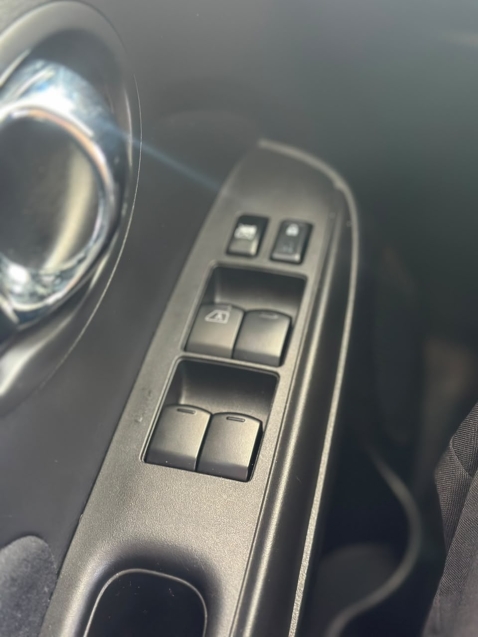 nissan versa 1.6 16v flexstart sv 4p xtronic flex automatico 201918