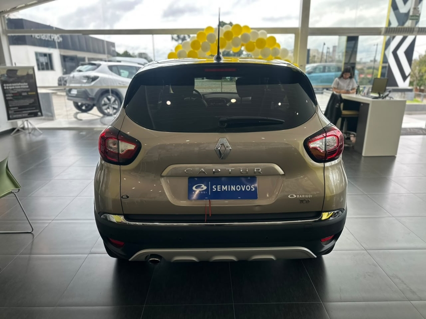 renault captur 1.3 tce flex iconic x-tronic 4p automatico 20225