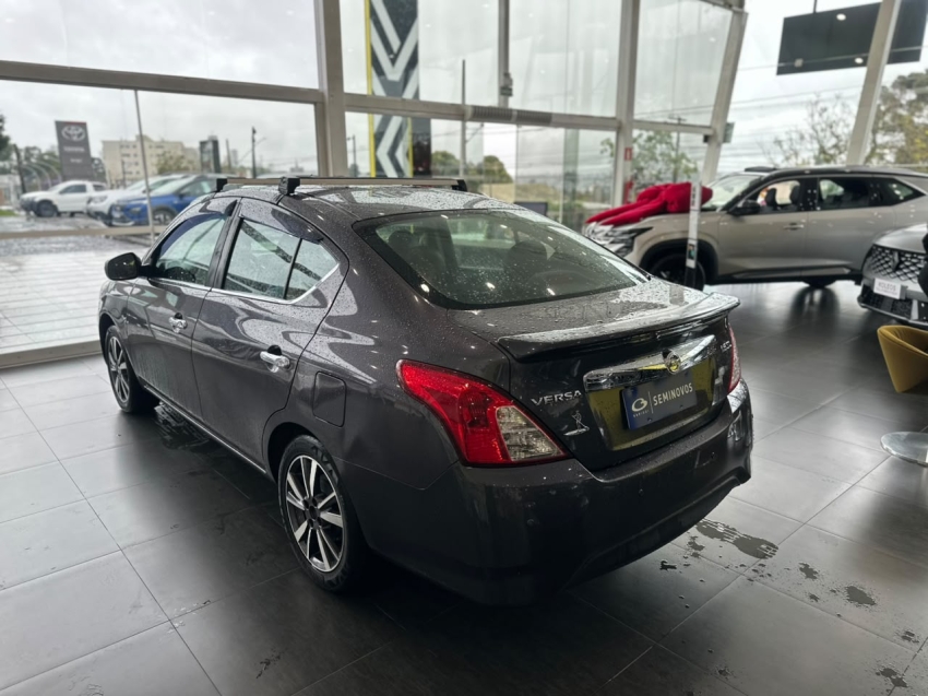 nissan versa 1.6 16v flexstart sl 4p xtronic flex automatico 20204