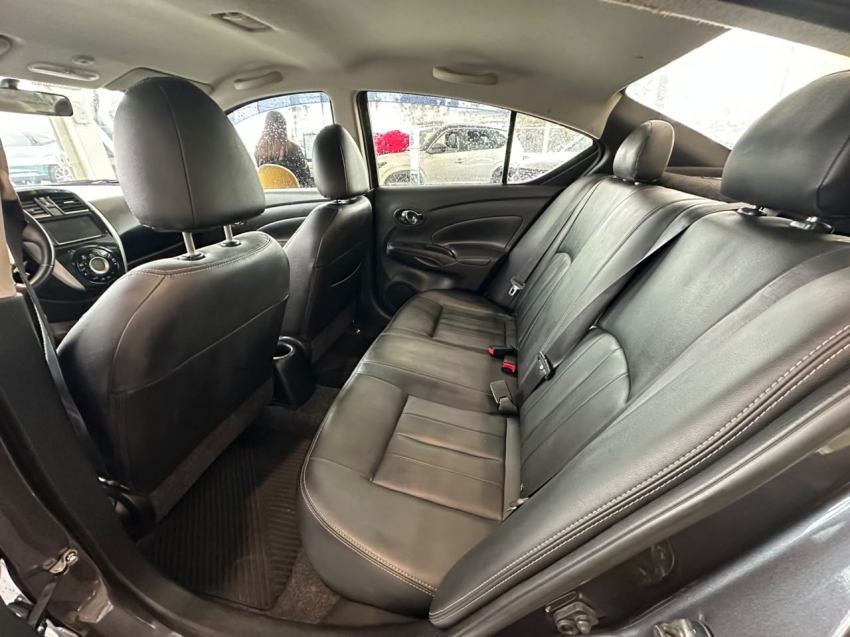 nissan versa 1.6 16v flexstart sl 4p xtronic flex automatico 20208
