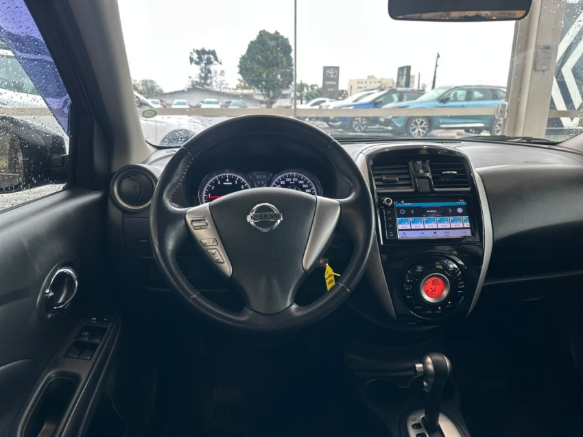 nissan versa 1.6 16v flexstart sl 4p xtronic flex automatico 202011