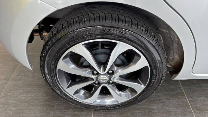 nissan march 1.6 sl 16v flexstart 4p manual flex 20177
