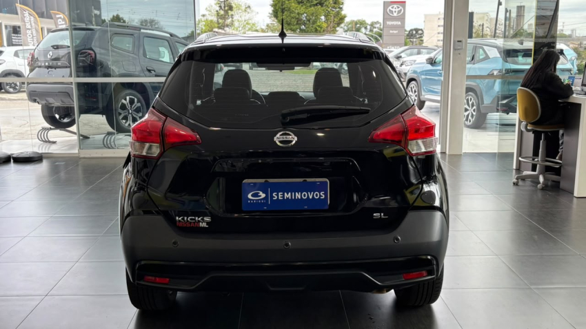nissan kicks 1.6 16v flexstart sl 4p xtronic flex automatico 20175