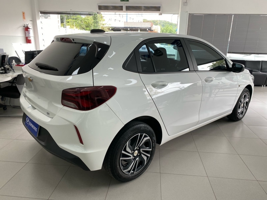 chevrolet onix 1.0 flex lt manual 2024