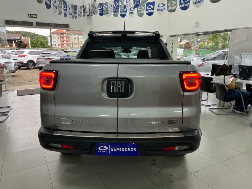 fiat toro 1.3 turbo 270 flex freedom at6 2023