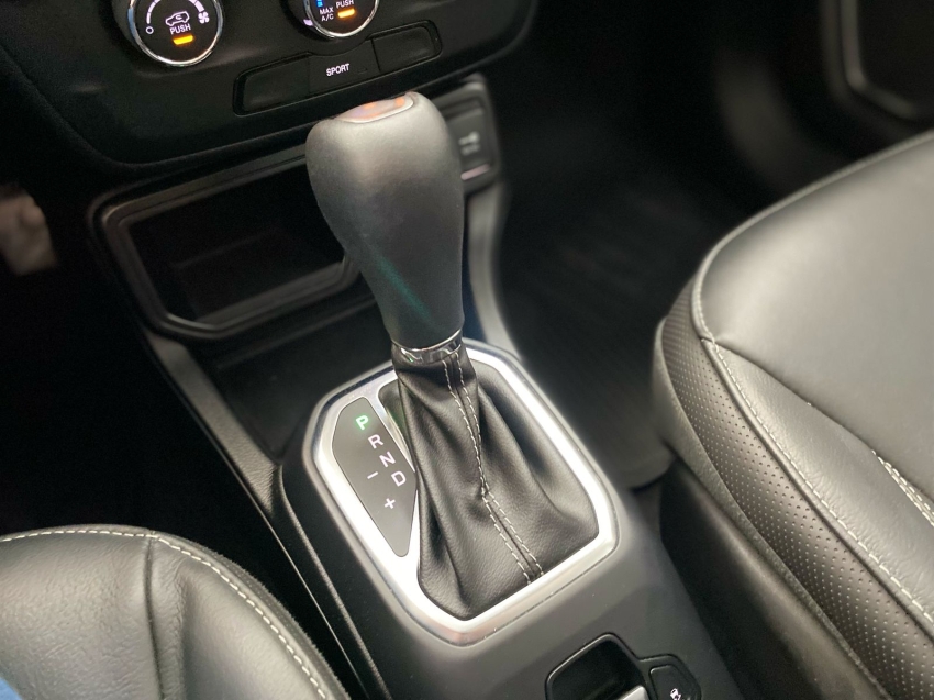 jeep renegade 1.3 t270 turbo flex sport at6 2023