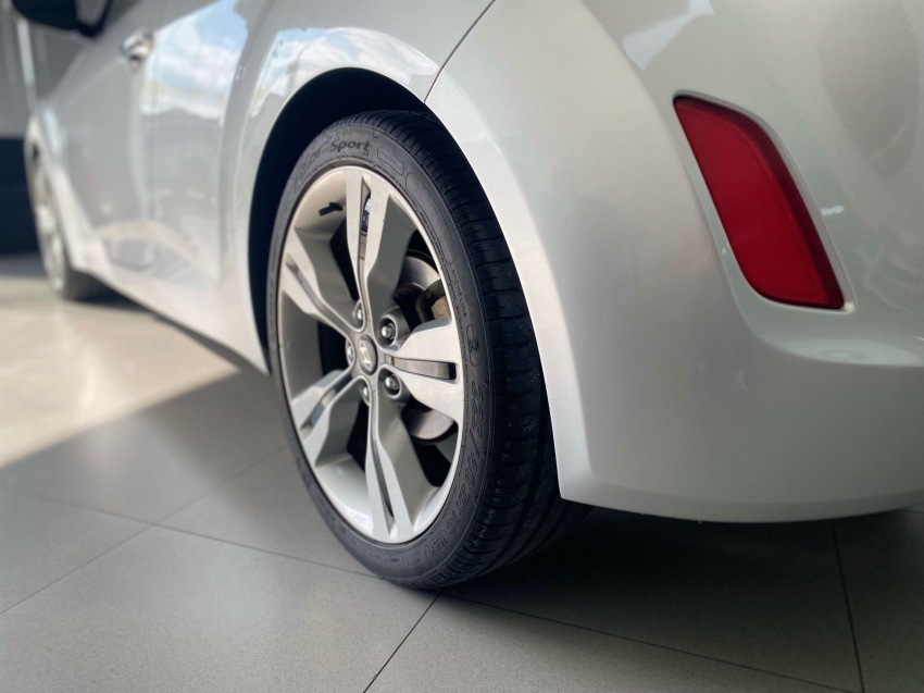 hyundai veloster 1.6 16v gasolina 3p automatico 2013