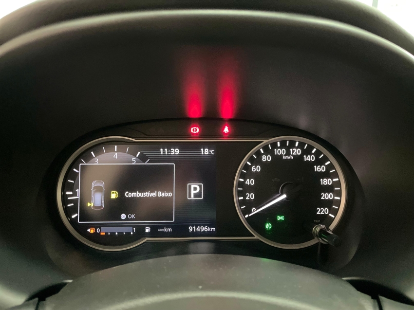 nissan kicks 1.6 16v flexstart sl 4p xtronic flex automatico 2017