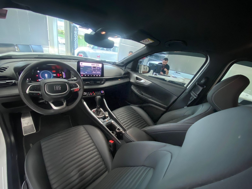 fiat fastback 1.3 turbo 270 flex limited edition at6 4p automatico 2024