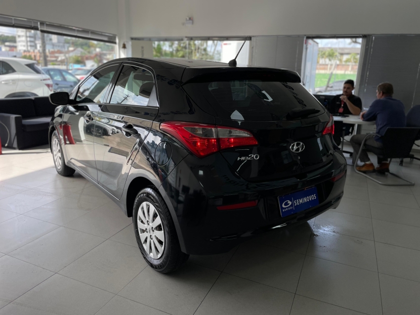 HYUNDAI HB20 1.0 COMFORT 12V FLEX 4P MANUAL 2018
