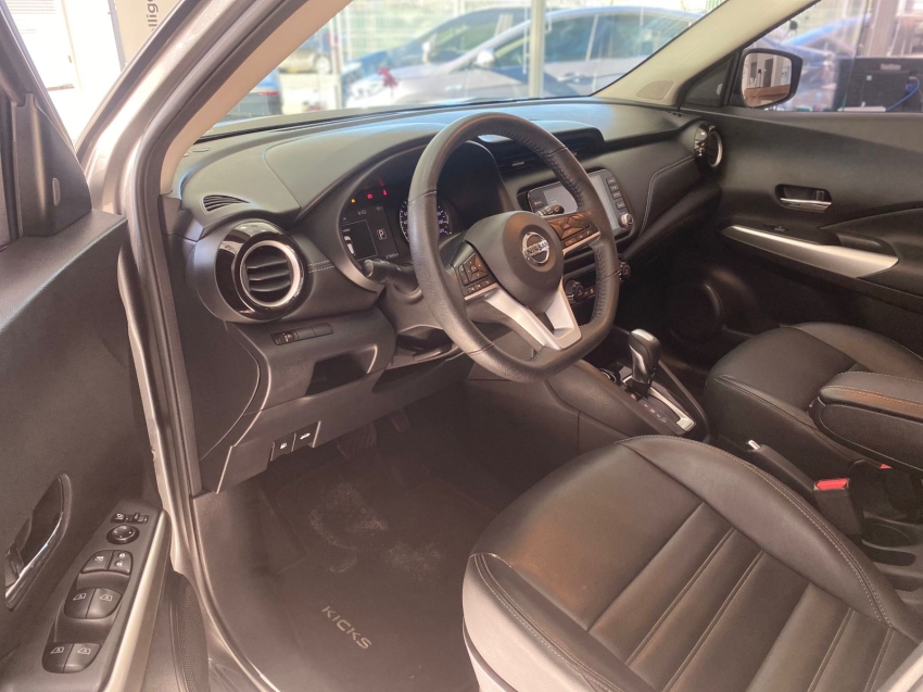 nissan kicks 1.6 16v flexstart exclusive xtronic flex 4p automatico 2022
