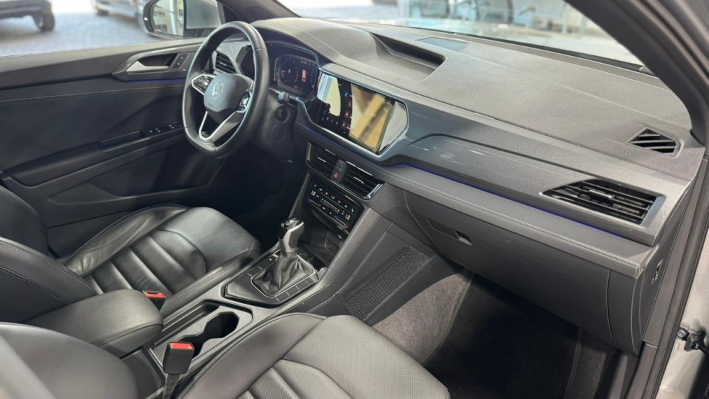 volkswagen taos 1.4 250 tsi total flex highline automatico 4p 202410