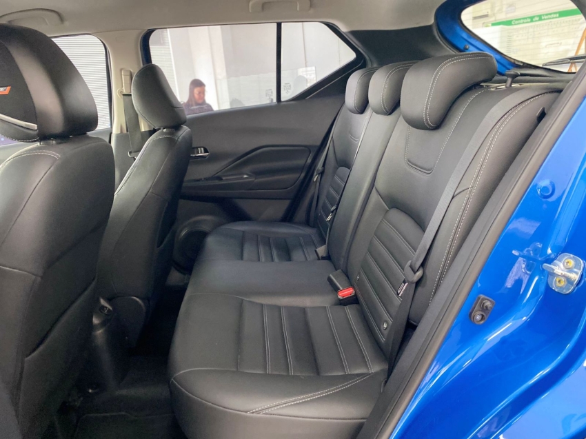 nissan kicks 1.6 16v flexstart exclusive xtronic flex 4p automatico 2022