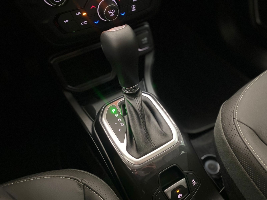 jeep renegade 1.3 t270 turbo flex longitude at6 4p automatico 2024