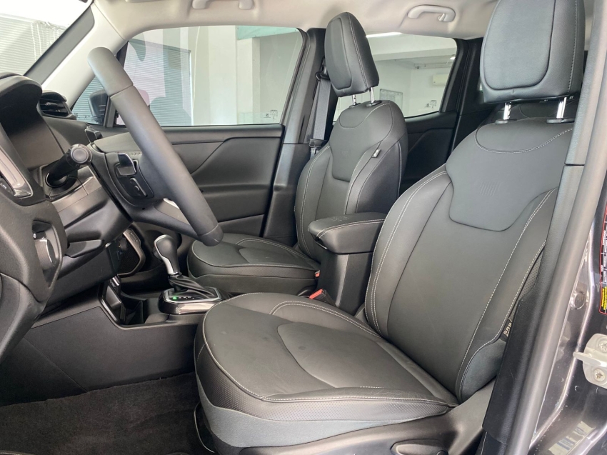 jeep renegade 1.3 t270 turbo flex longitude at6 4p automatico 2024