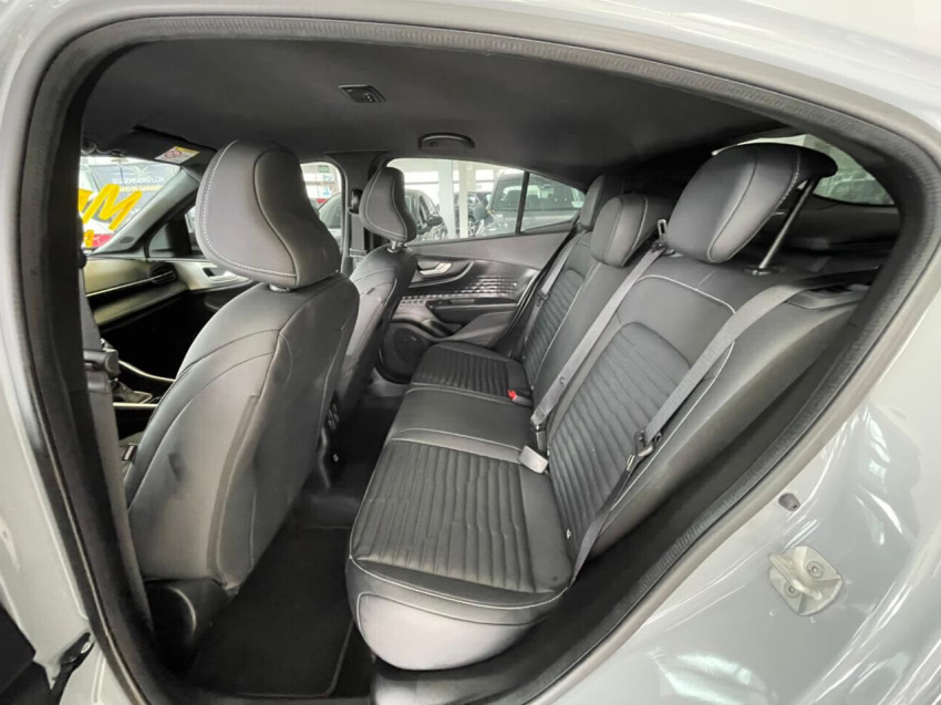 fiat fastback 1.0 turbo 200 flex impetus cvt 5p automatico 2024