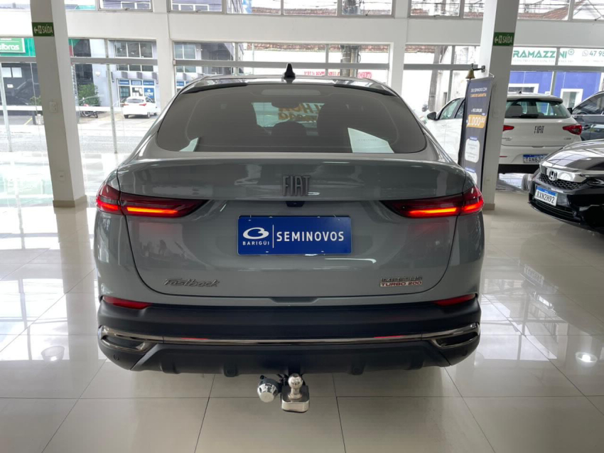 fiat fastback 1.0 turbo 200 flex impetus cvt 5p automatico 2024