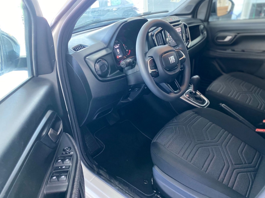 fiat strada 1.3 firefly flex volcano cd cvt 4p automatico 2026