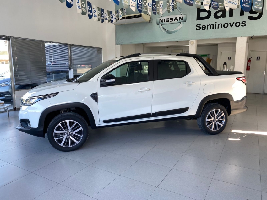 fiat strada 1.3 firefly flex volcano cd cvt 4p automatico 2026