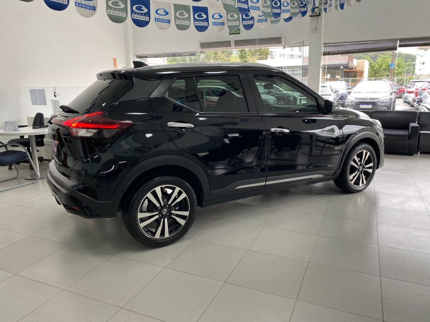 nissan kicks 1.6 16v flexstart exclusive xtronic flex 4p automatico 2022