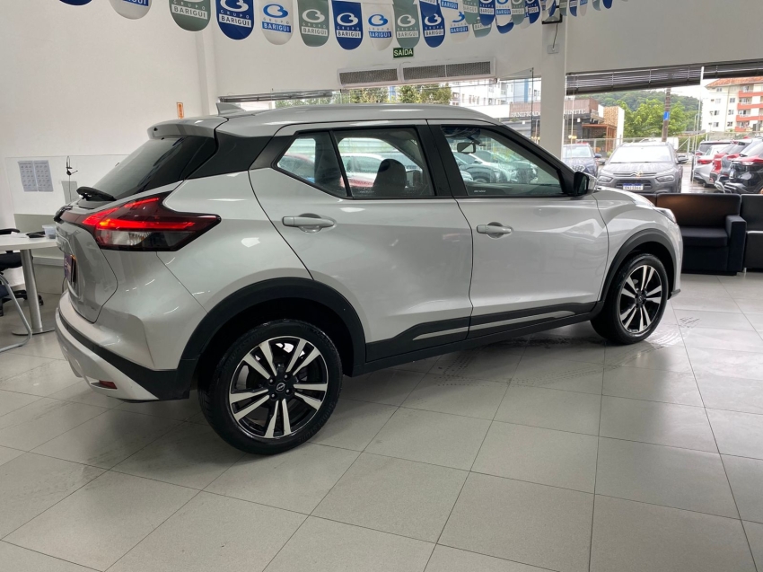 nissan kicks 1.6 16v flexstart advance xtronic flex 4p automatico 2024