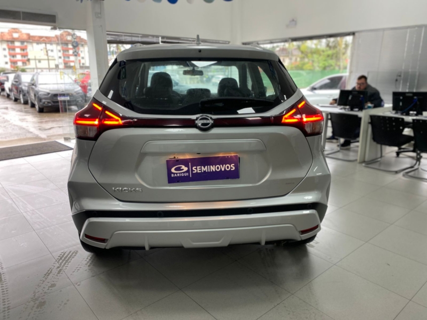 nissan kicks 1.6 16v flexstart advance xtronic flex 4p automatico 2024