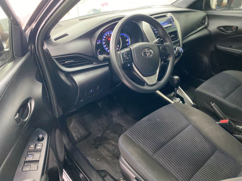 toyota yaris 1.3 16v flex xl live multidrive 4p manual 2021