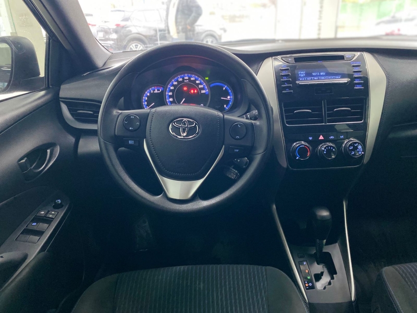 toyota yaris 1.3 16v flex xl live multidrive 4p manual 2021