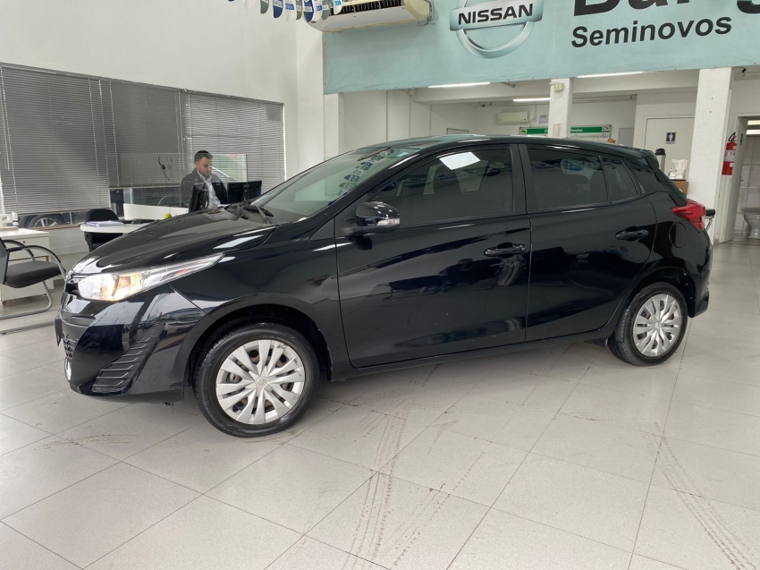toyota yaris 1.3 16v flex xl live multidrive 4p manual 2021