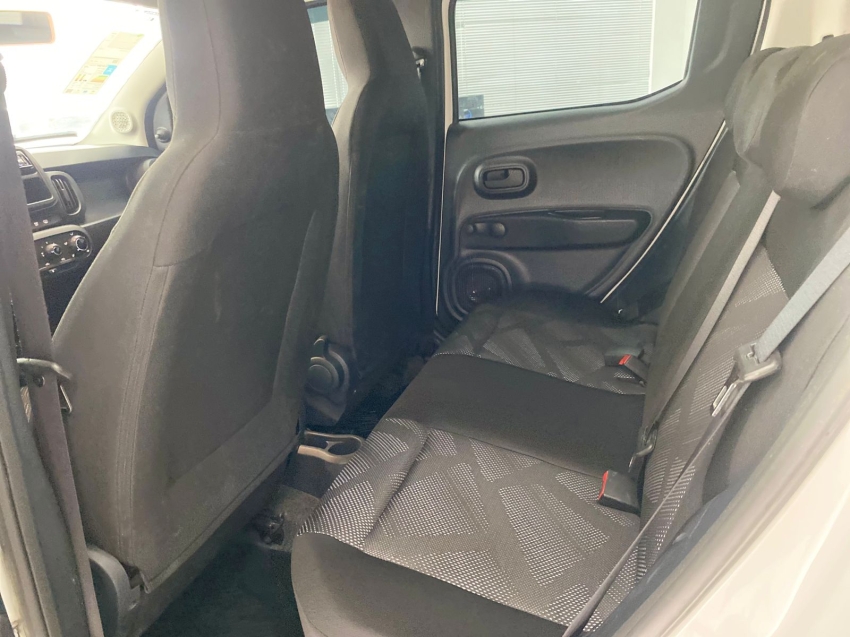 fiat mobi 1.0 evo flex like. manual 4p 2025