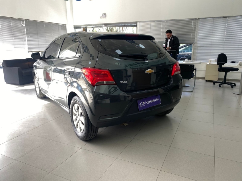 chevrolet onix 1.0 mpfi lt 8v flex 4p manual 2019