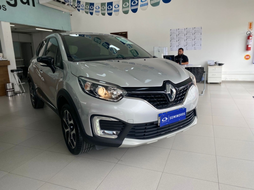 renault captur 1.6 16v sce flex intense x-tronic 4p automatico 2021