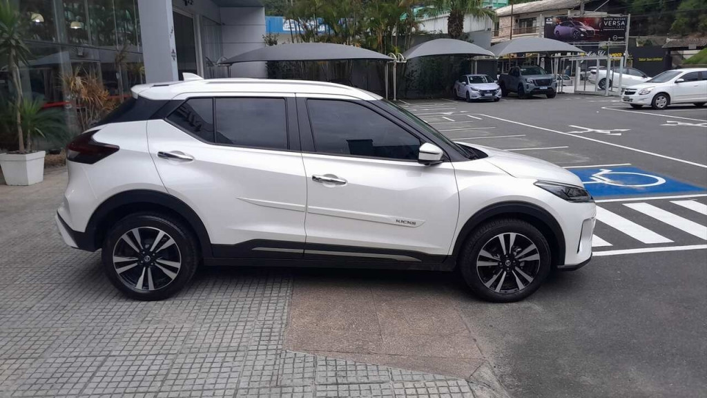 exclusive pack tech 1.6 16v cvt flex automatico 2022