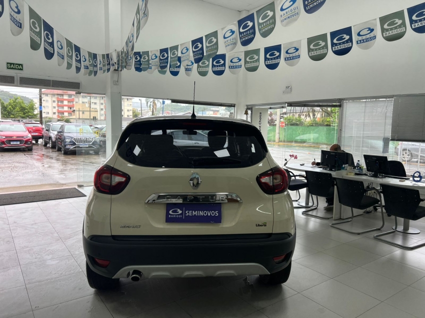 renault captur 1.6 16v sce flex life x-tronic 4p automatico 2021