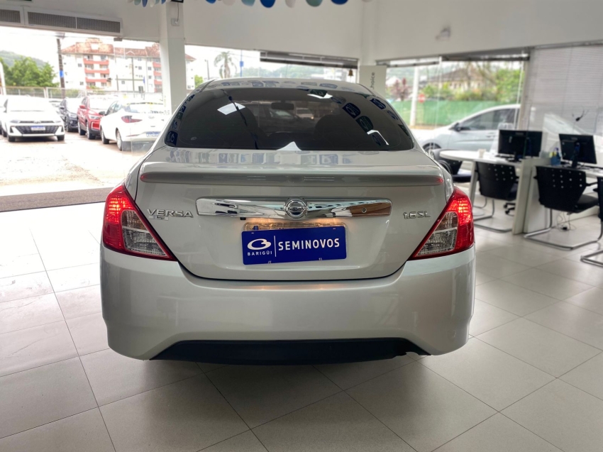 nissan versa 1.6 16v flexstart sl 4p xtronic 1.0 flex automatico 20191