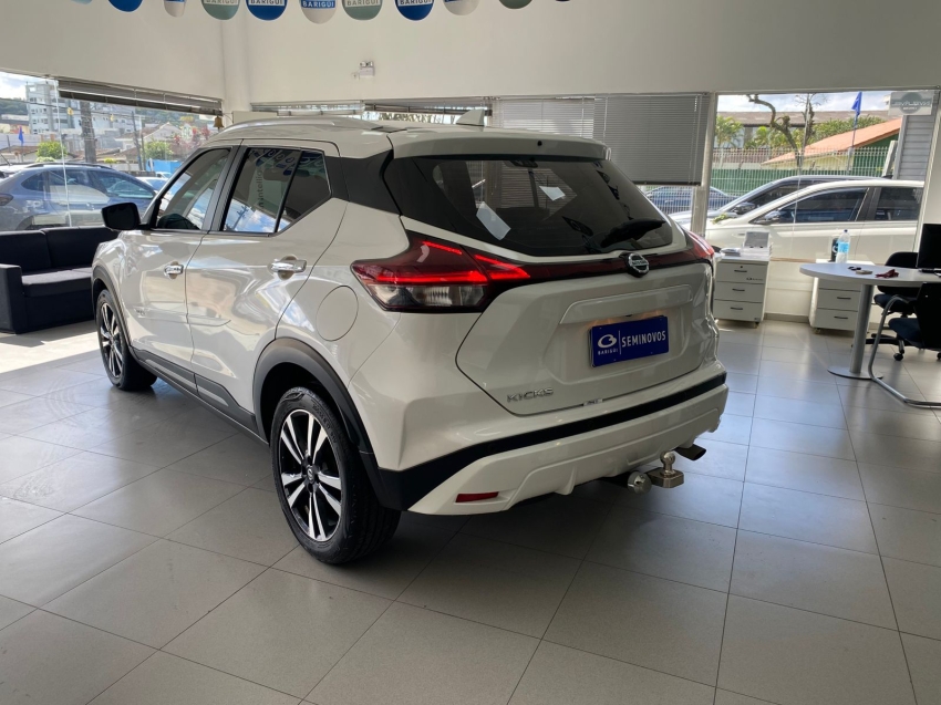 nissan kicks 1.6 16v flexstart exclusive xtronic flex 4p automatico 20221
