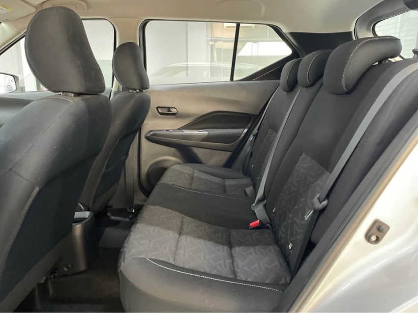 nissan kicks 1.6 16v flexstart active xtronic flex 4p automatico 20249