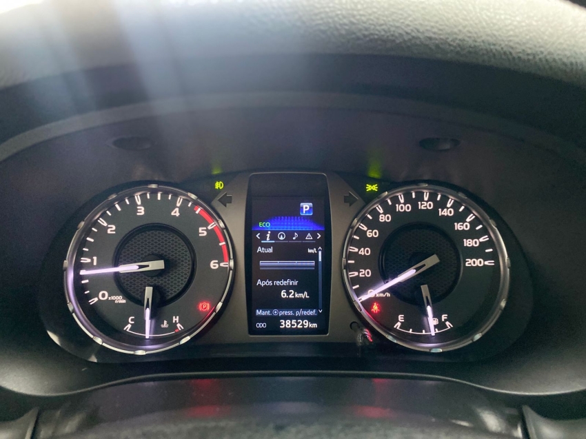 toyota hilux 2.8 d-4d turbo diesel cd sr 4x4 automatico 4p 202413