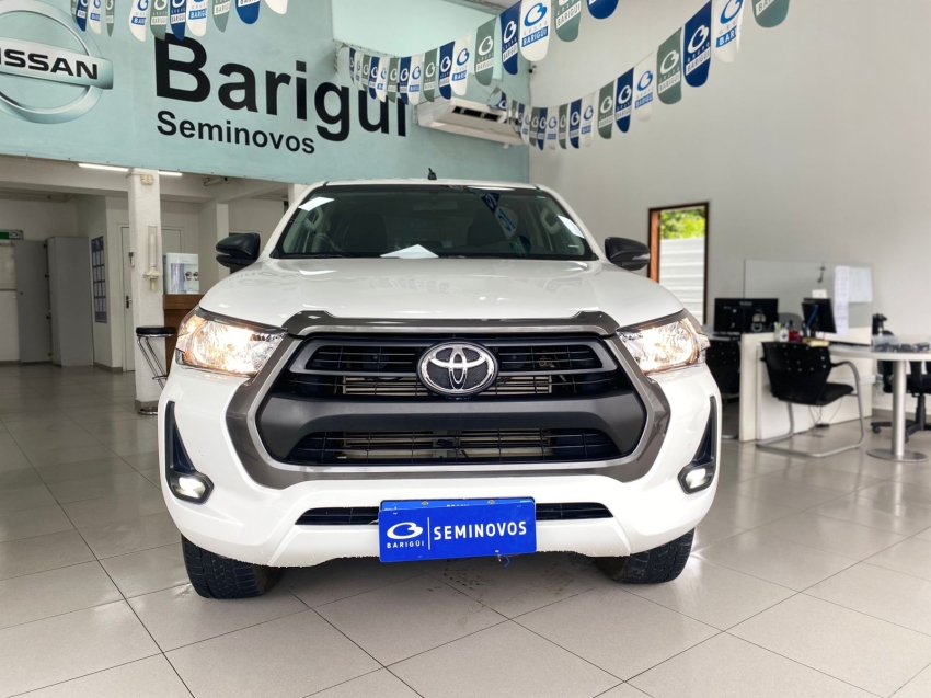toyota hilux 2.8 d-4d turbo diesel cd sr 4x4 automatico 4p 20242