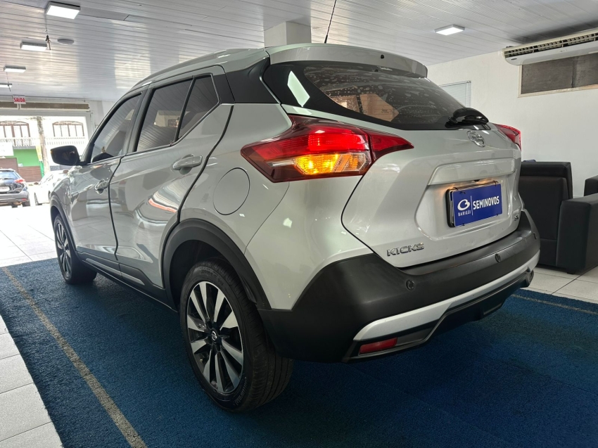 nissan kicks 1.6 16v flexstart sv 4p xtronic flex automatico 20191