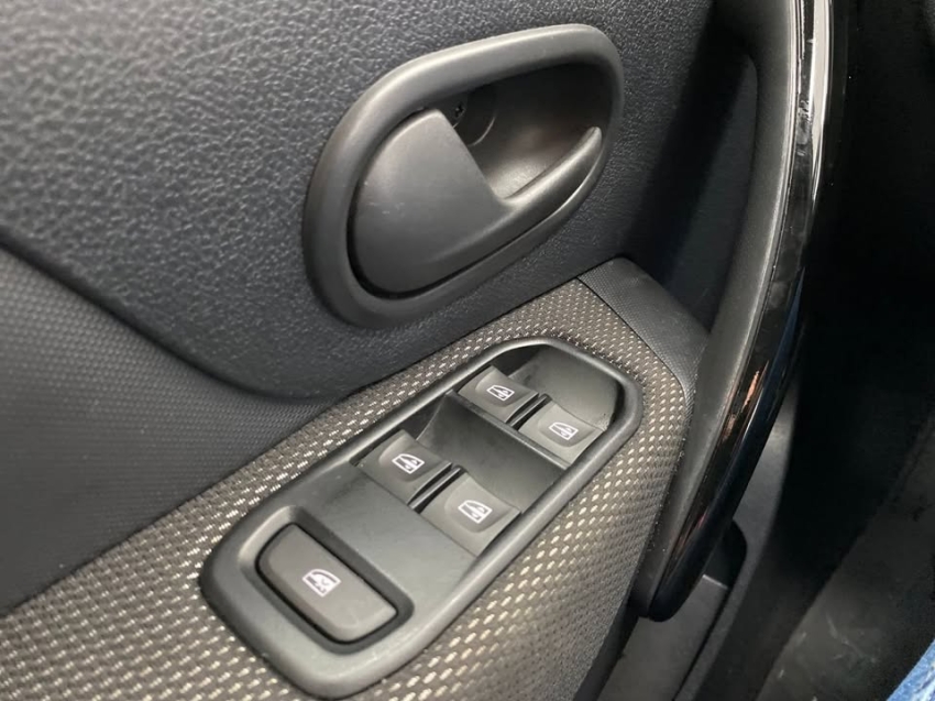 renault logan 1.0 12v sce flex zen manual 4p 202515