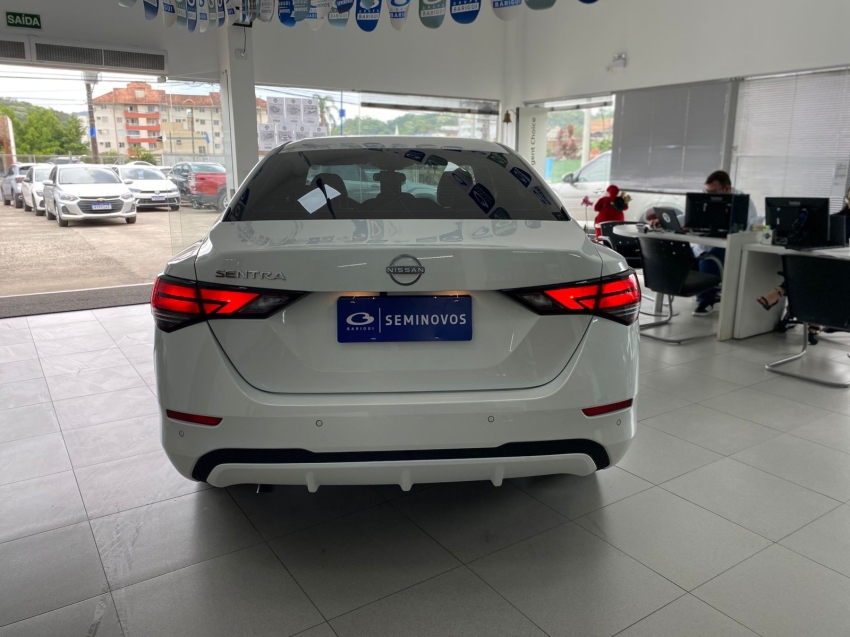 nissan sentra 2.0 16v gasolina advance xtronic 4p automatico 20262