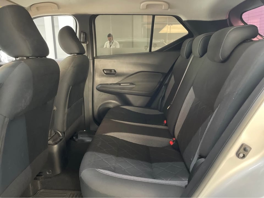 nissan kicks 1.6 16v flexstart s direct 4p xtronic flex automatico 202010