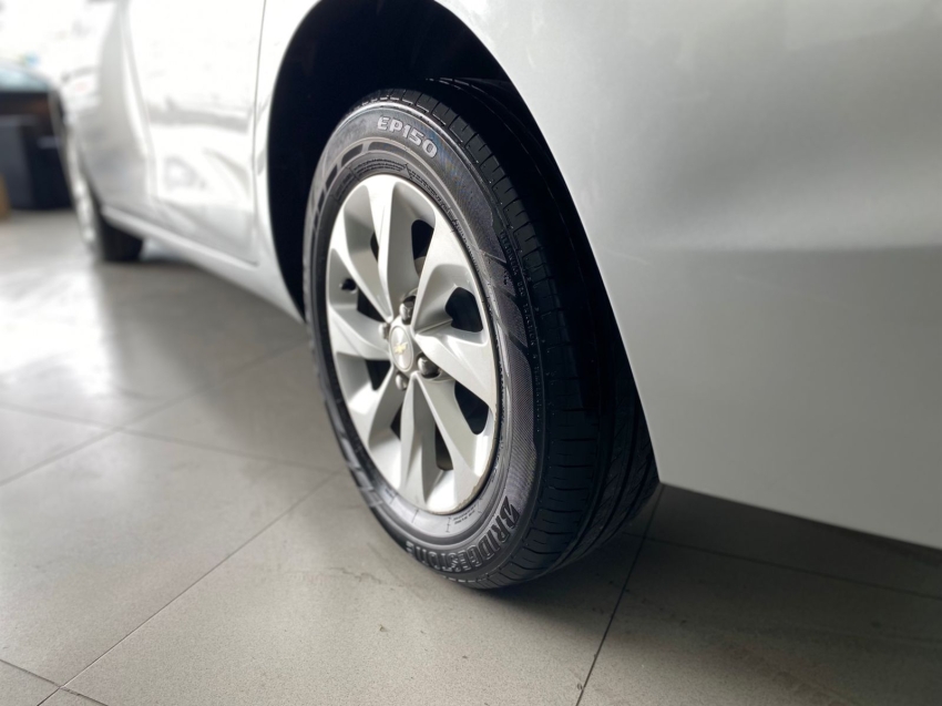 chevrolet onix 1.0 flex plus lt manual 4p 20237