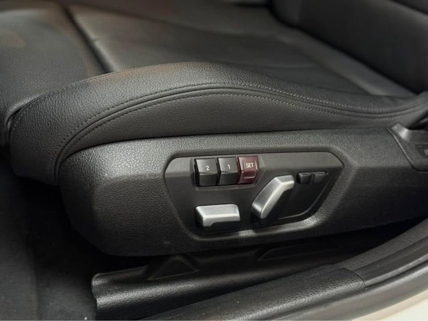 bmw 320i 2.0 sport 16v turbo active flex 4p automatico 201617