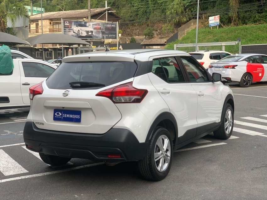 kicks active pcd 1.6 16v cvt 20213