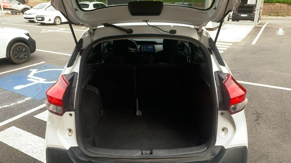 kicks active pcd 1.6 16v cvt 20216