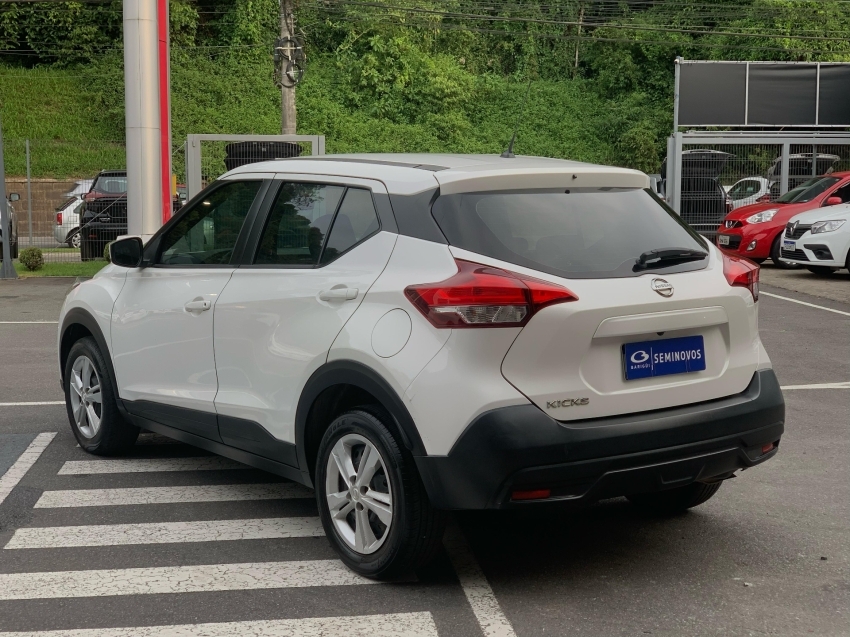 kicks active pcd 1.6 16v cvt 20215