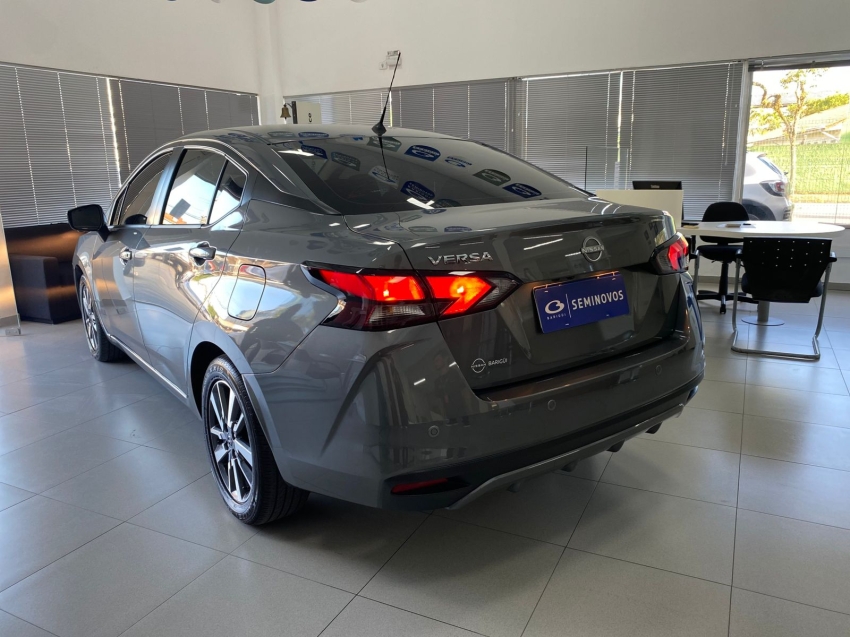 nissan versa 1.6 16v flex advance xtronic 4p automatico 20263